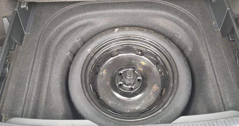 Volkswagen Golf cena 64700 przebieg: 204789, rok produkcji 2020 z Polanów małe 232